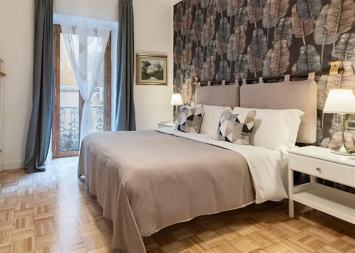 Urbana Apartment Colosseum