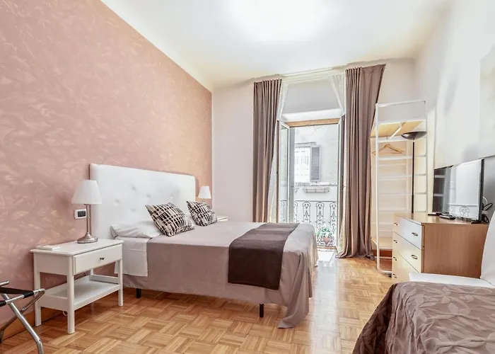 Urbana Apartment Colosseum